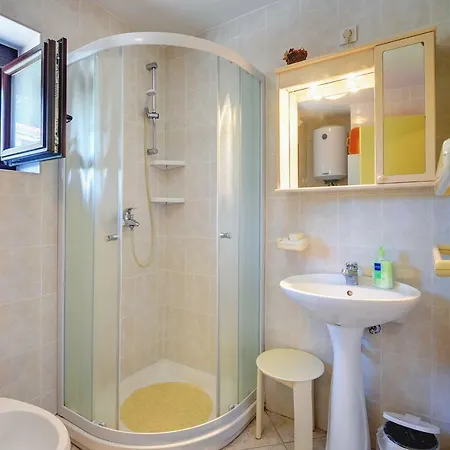 Klaudija Apartamento *
