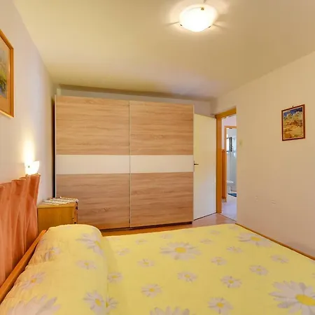 Tija Apartment *