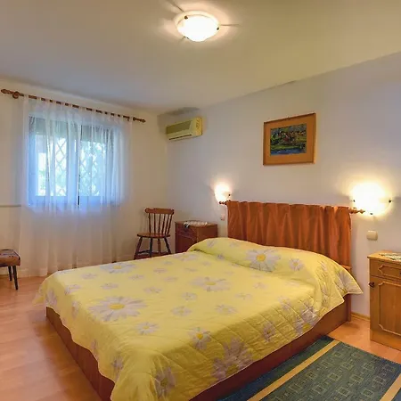 Tija Apartment